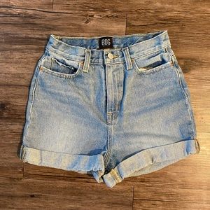 BDG Mom Short